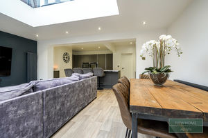 Photo 25- click for photo gallery